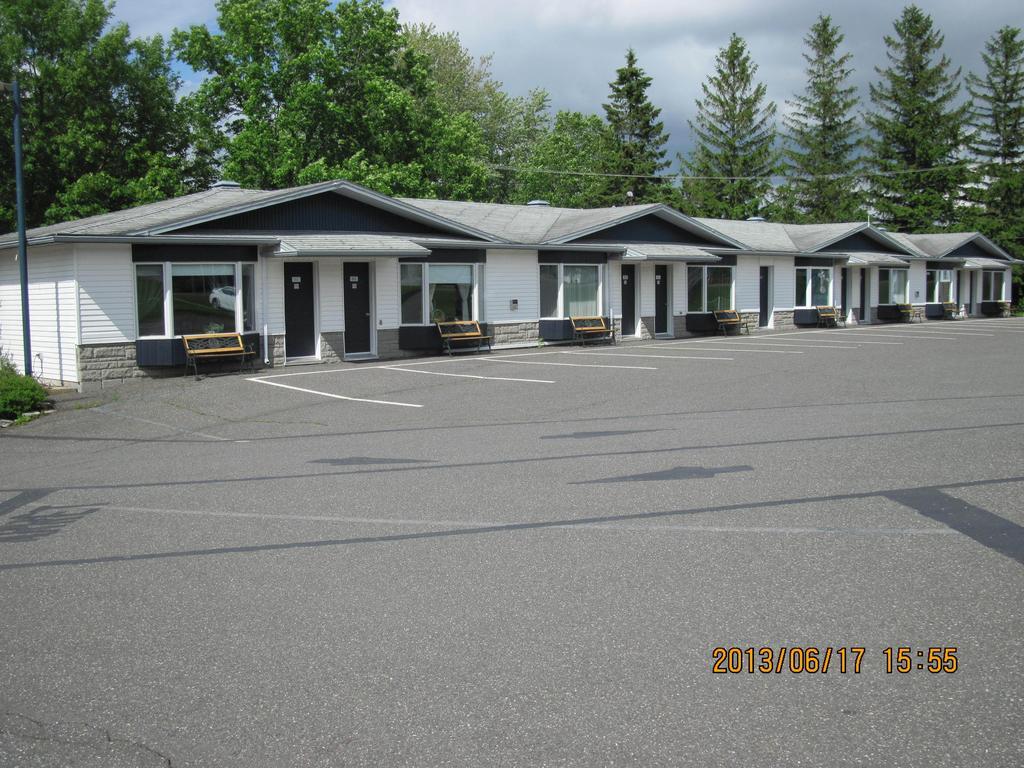 Motel Parc Beaumont Inc. Exterior foto