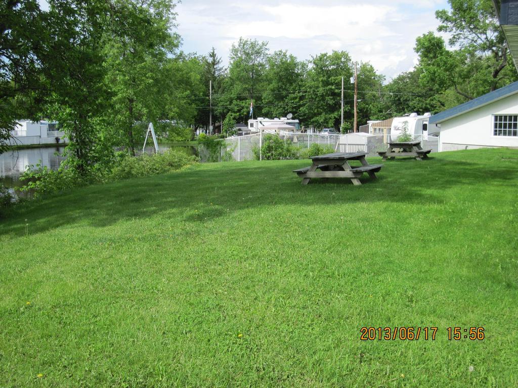 Motel Parc Beaumont Inc. Exterior foto